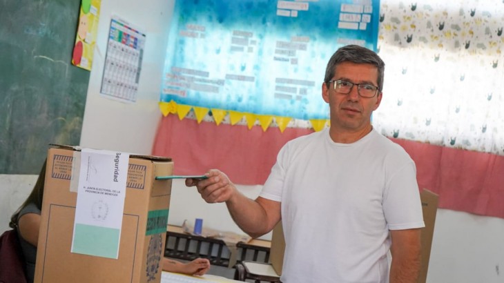 Votó Andrés Lombardi: "Es muy importante que todos hagan uso de su derecho a votar"